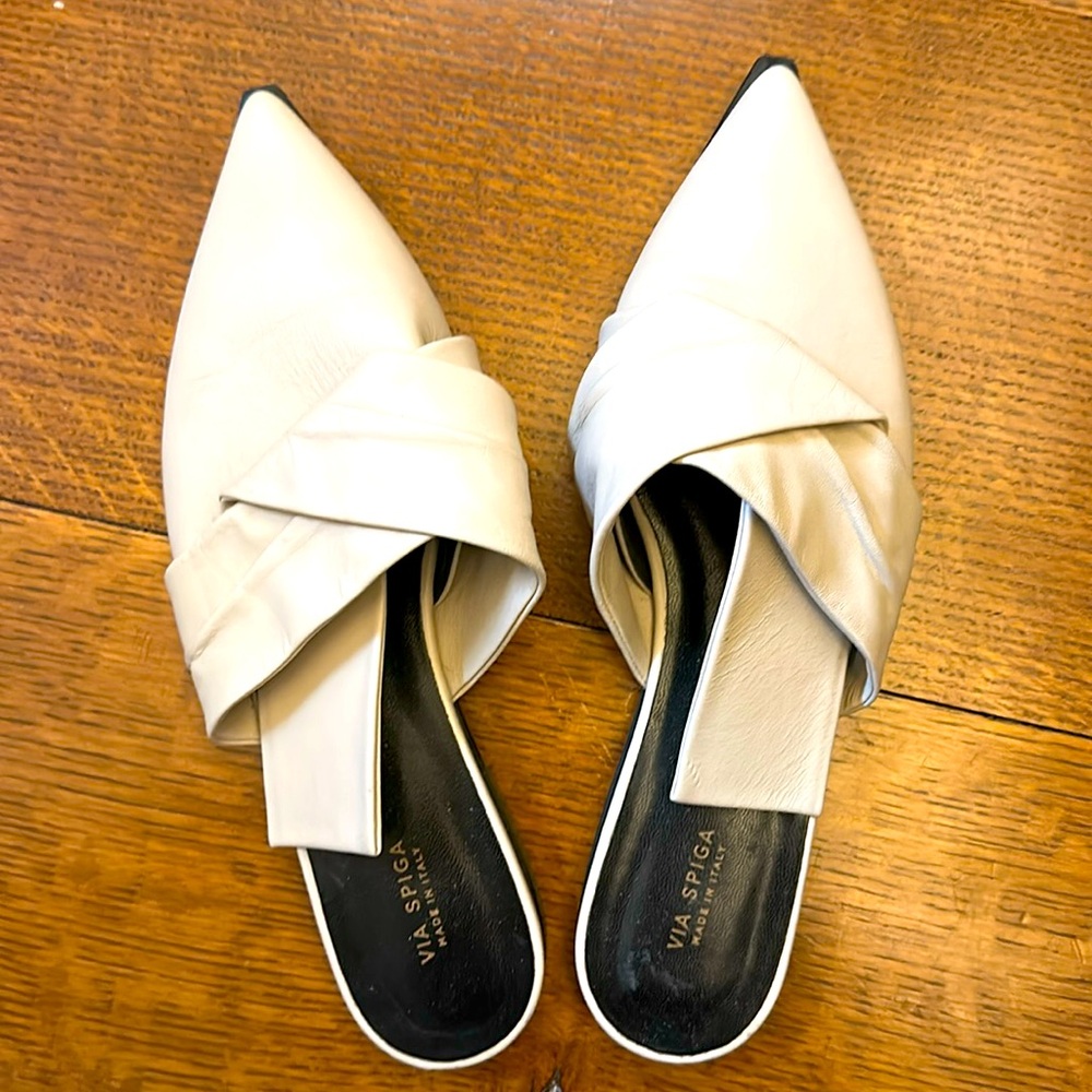 Via Spiga size 7.5 leather mules slides